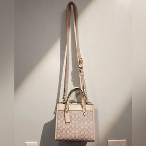 Coach Field Tote 30 Signature Jacquard Stone Ivory Crossbody